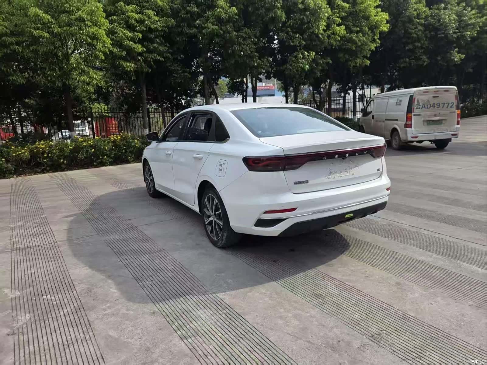 Geely Emgrand, 2022 10