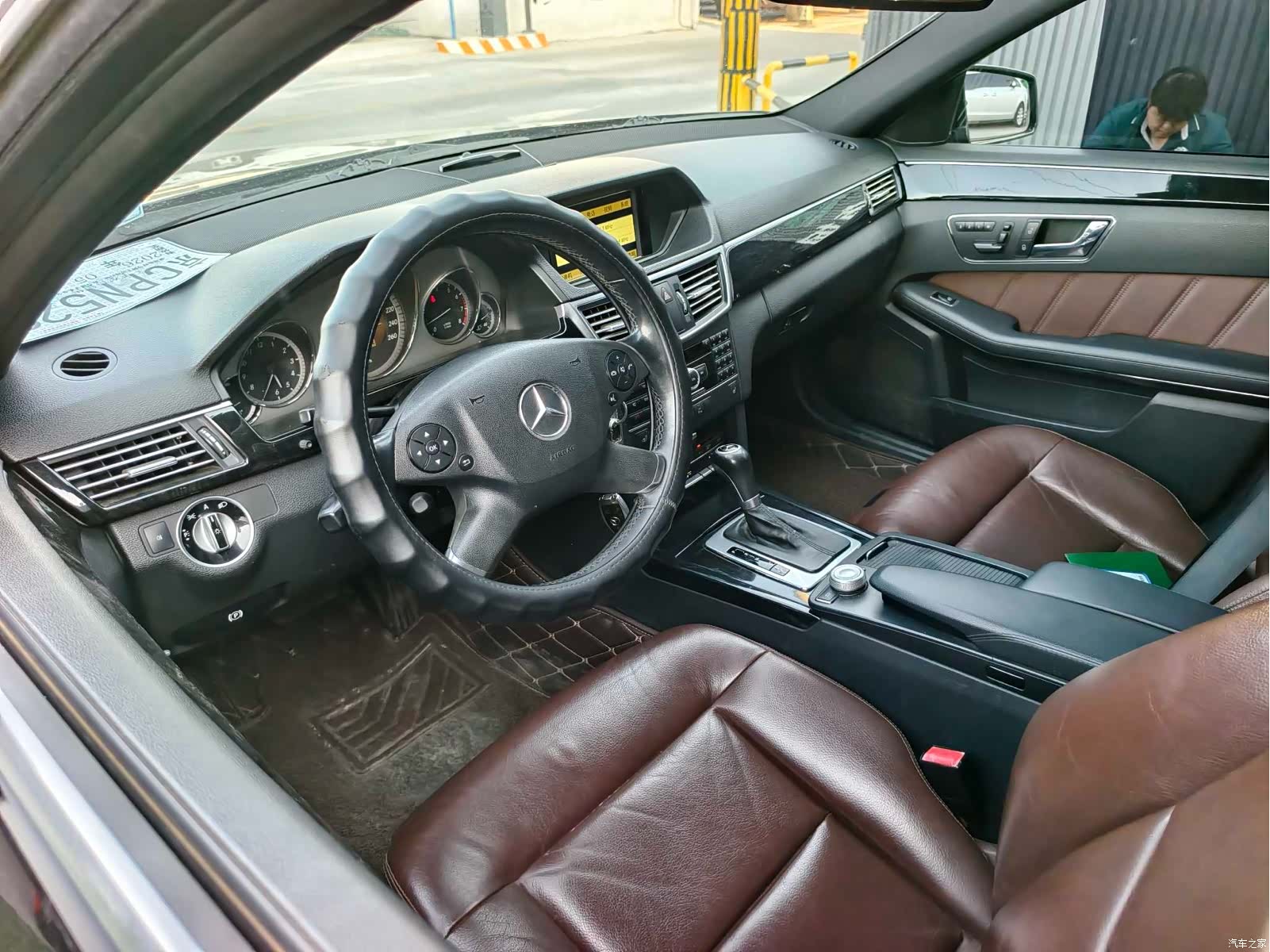 Mercedes-Benz E-Class, 2011 9