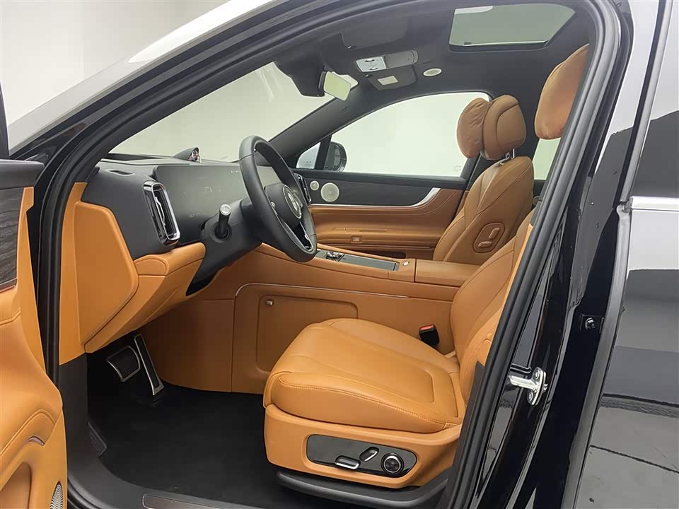 AITO Ask the world M9