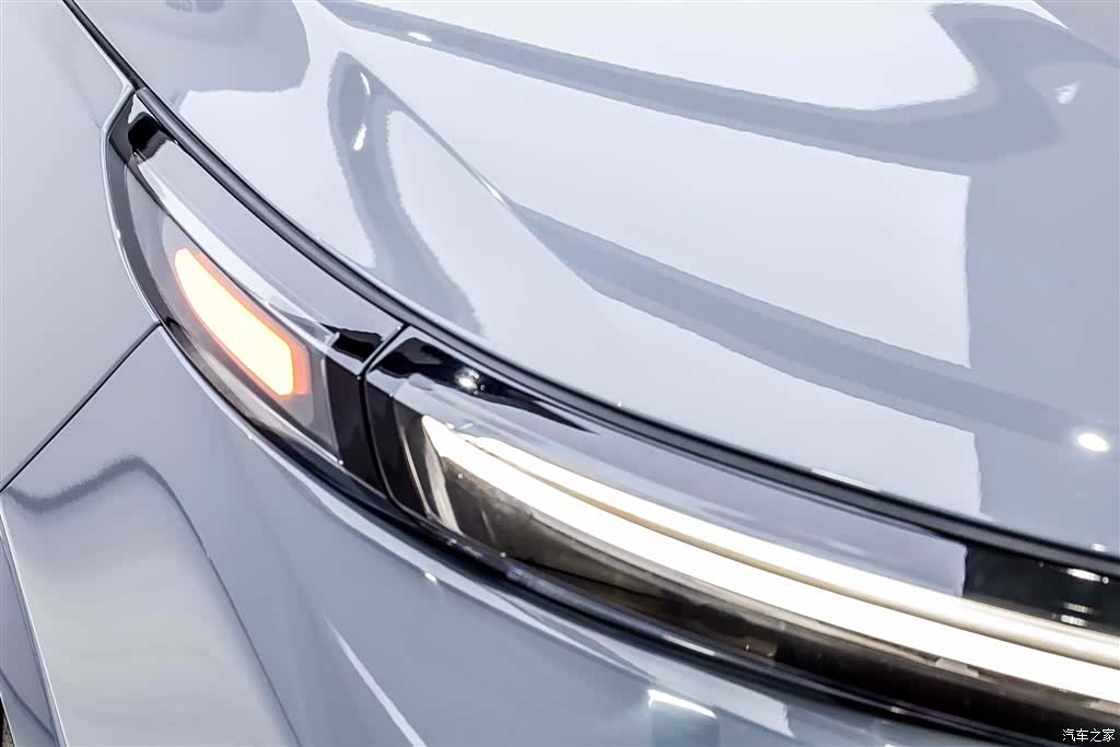 Li Auto L8, 2025 6