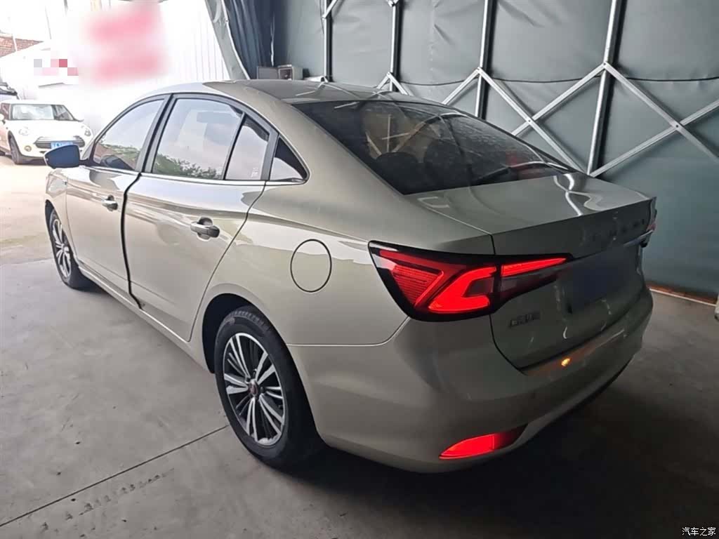 Roewe i5, 2019 все фото