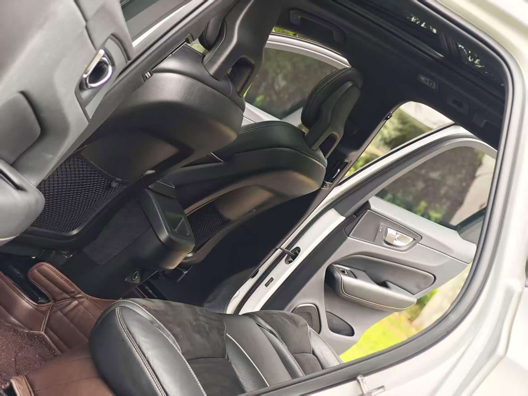 Volvo XC60, 2018 9
