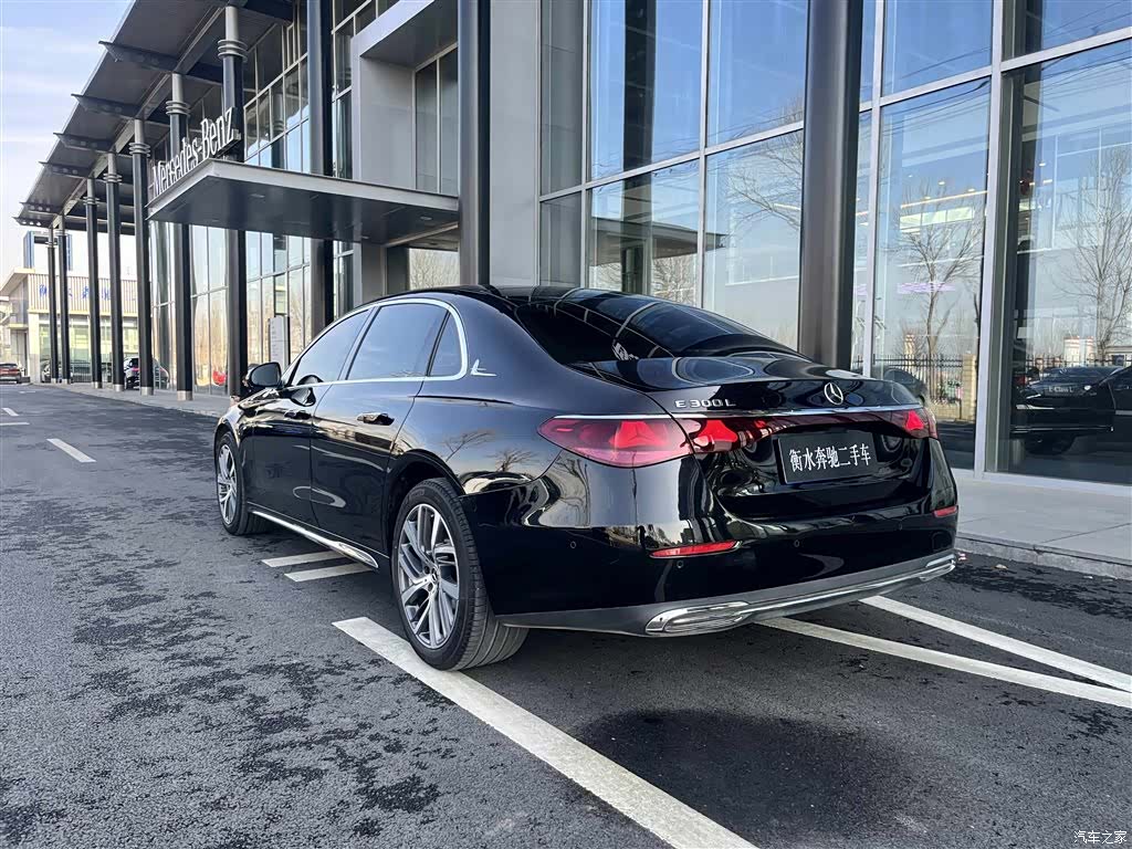 Mercedes-Benz E-Class, 2024 4