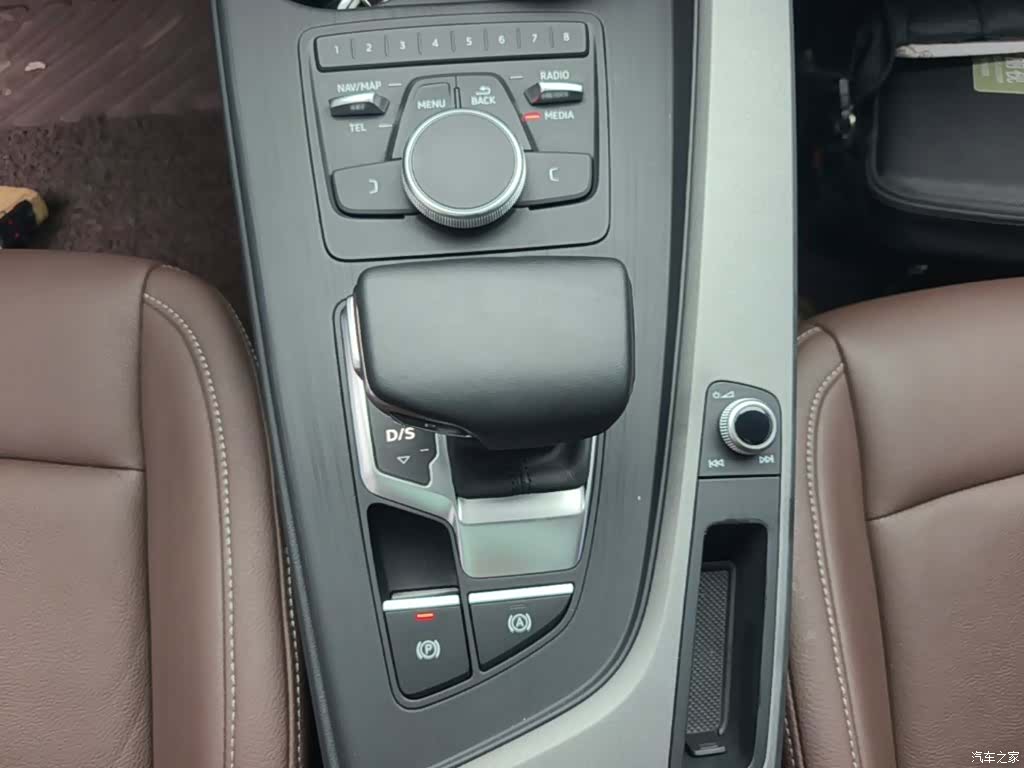 Audi A4L, 2019 10