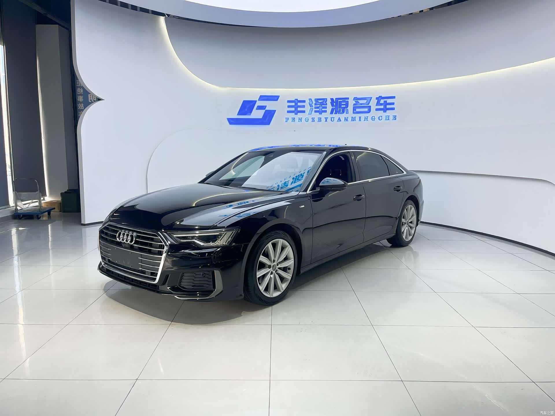 Audi A6L, 2021 1