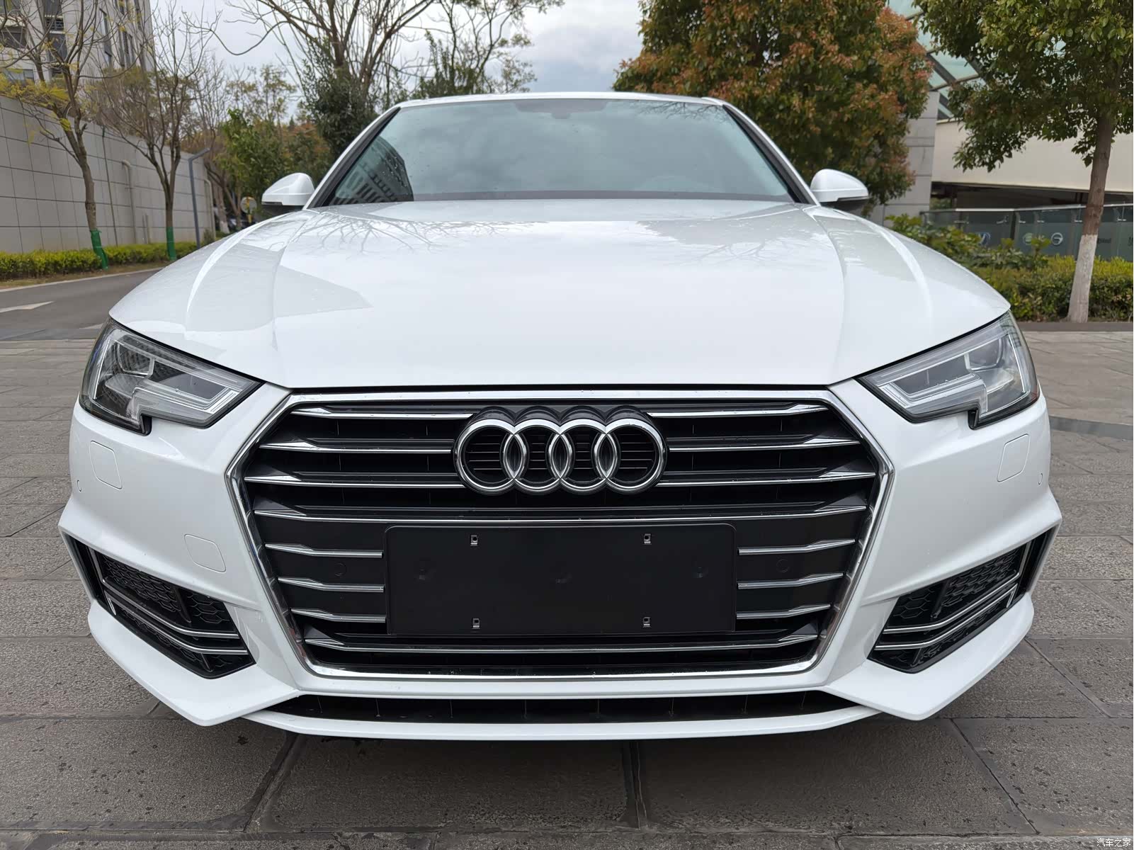 Audi A4L, 2019 12
