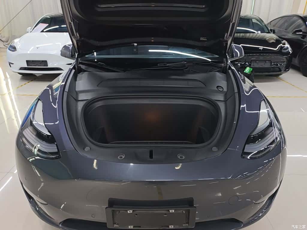 Tesla Model Y, 2021 20