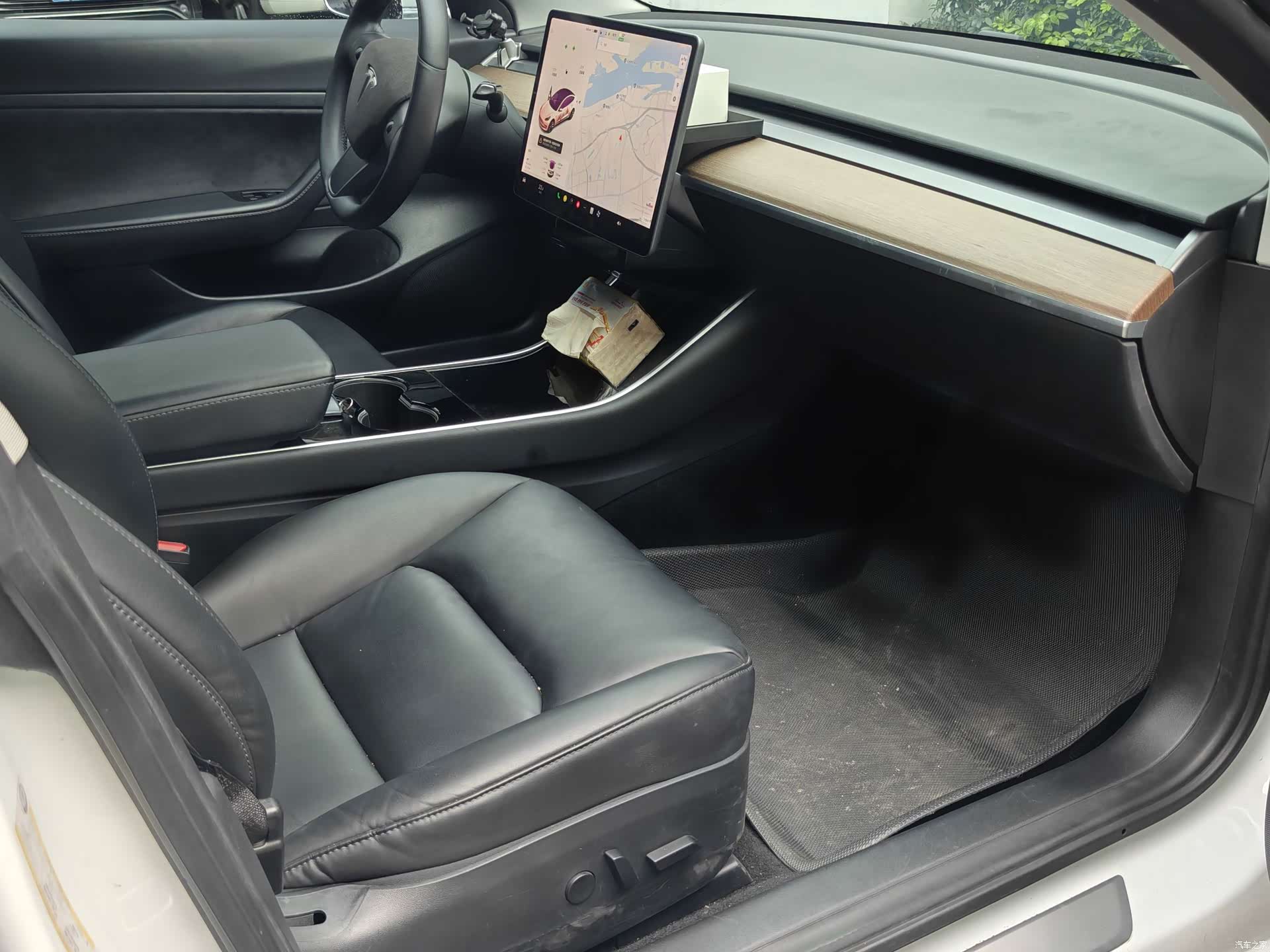 Tesla Model 3, 2020 17