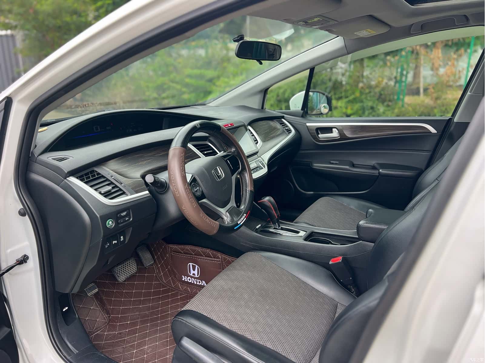 Honda Jade, 2017 все фото