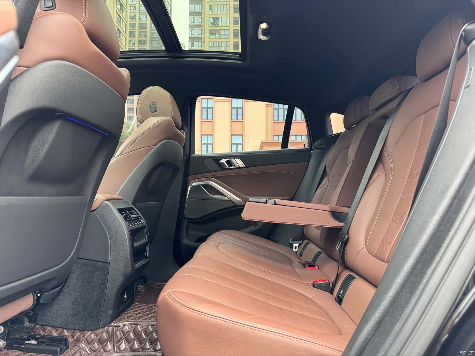 BMW X6, 2021 9