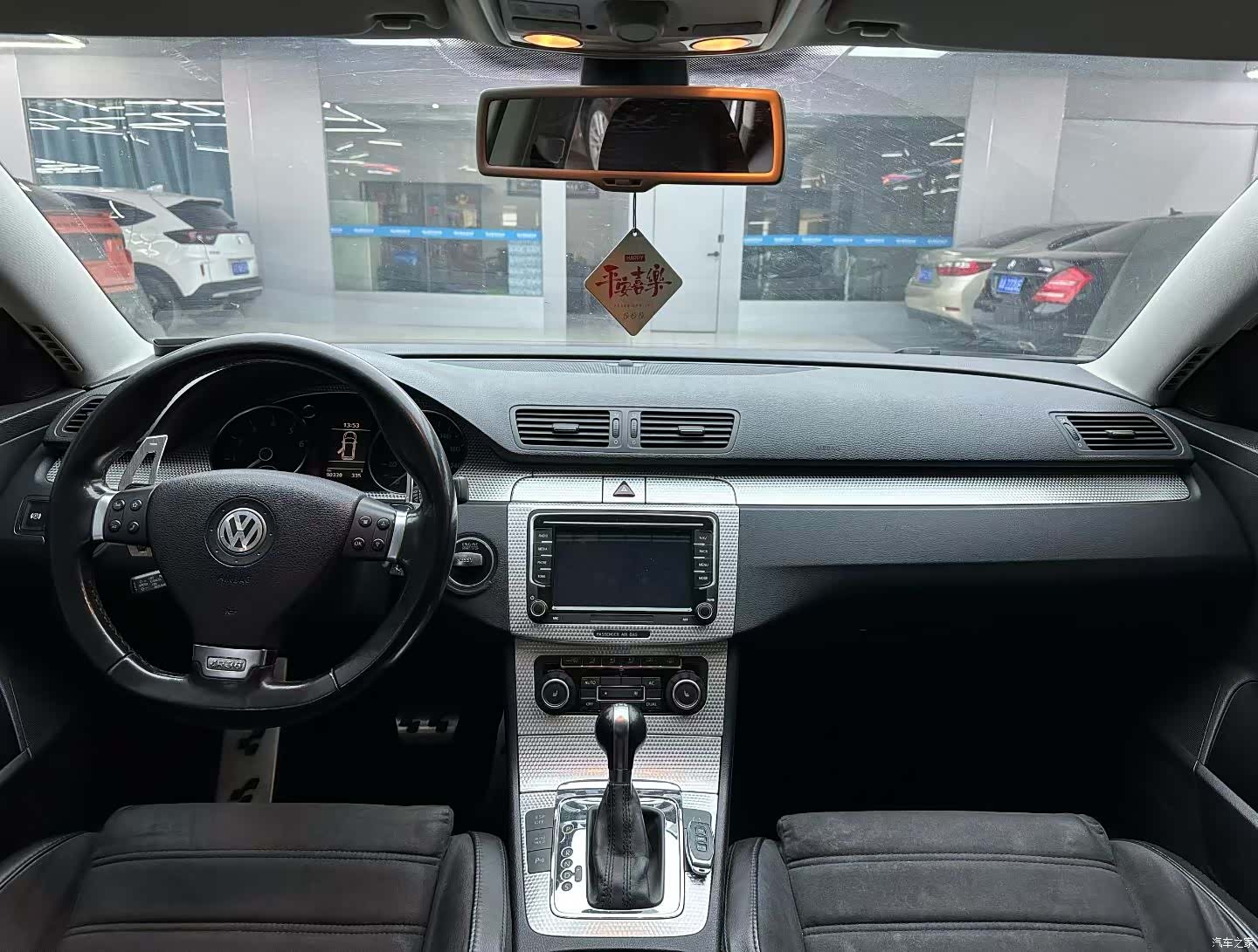 Volkswagen Passat, 2010 все фото
