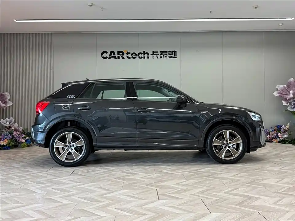 Audi Q2L Audi Q2L