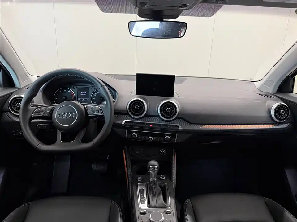 Audi Q2L Audi Q2L