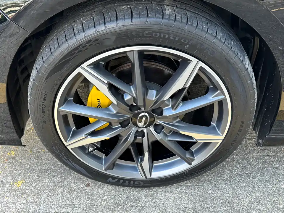 Trumpchi Shadow Leopard