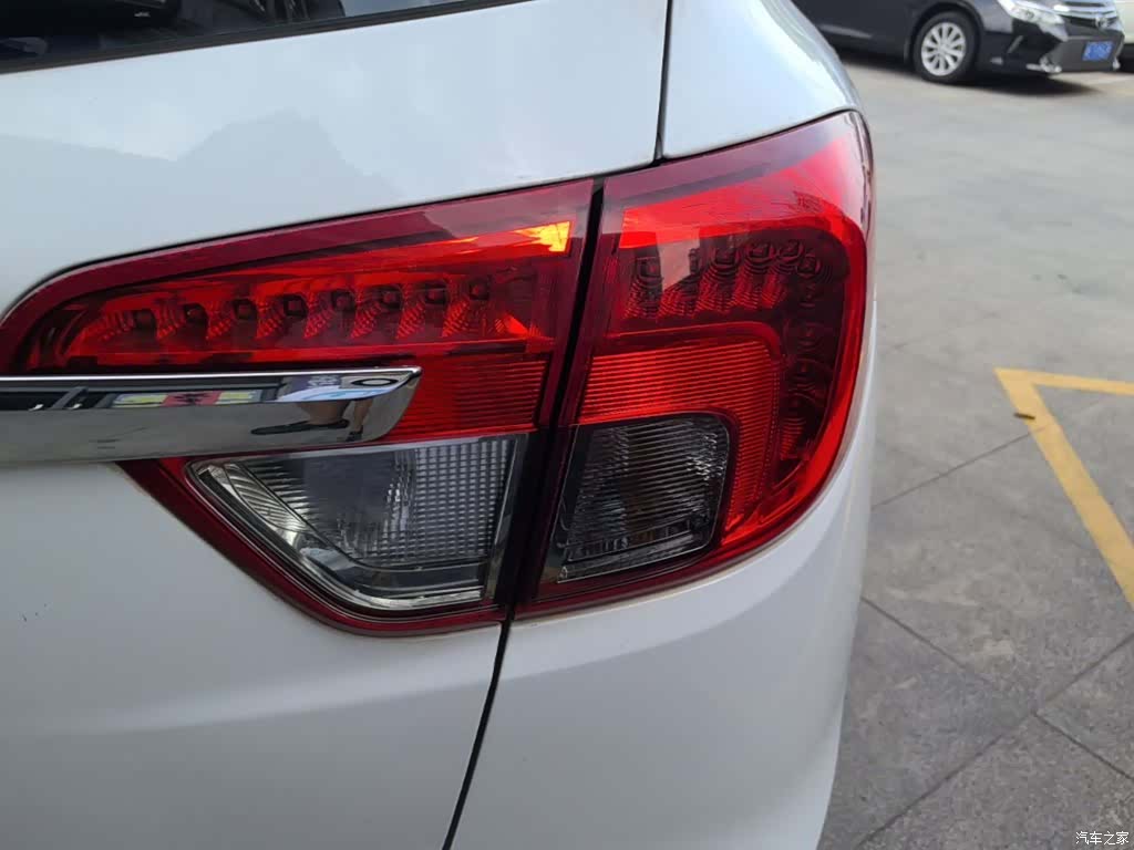 Buick Envision Plus, 2015 8