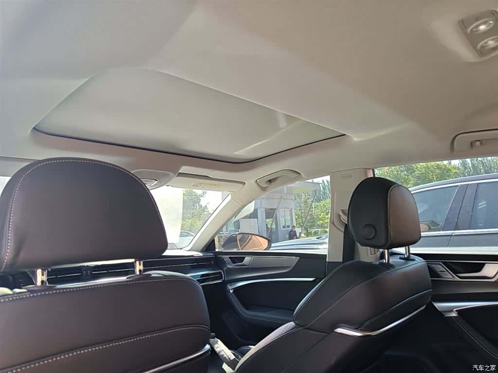 Audi A7L, 2024 18