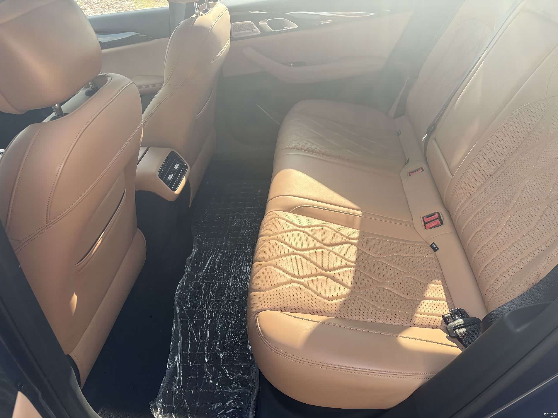 Geely A7, 2025 10