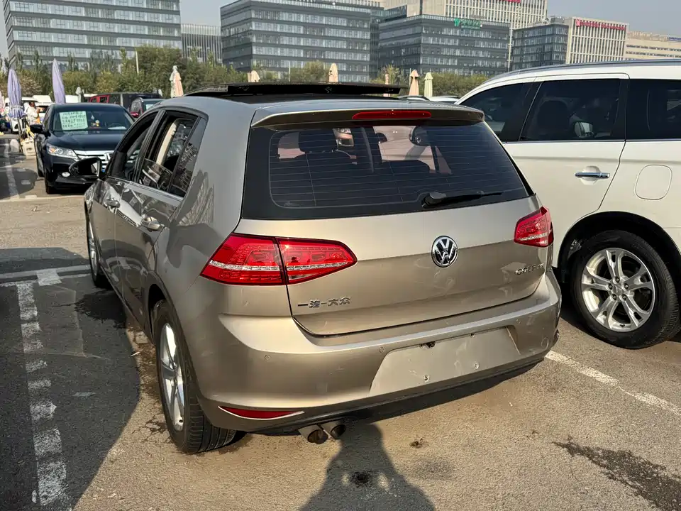 Volkswagen golf