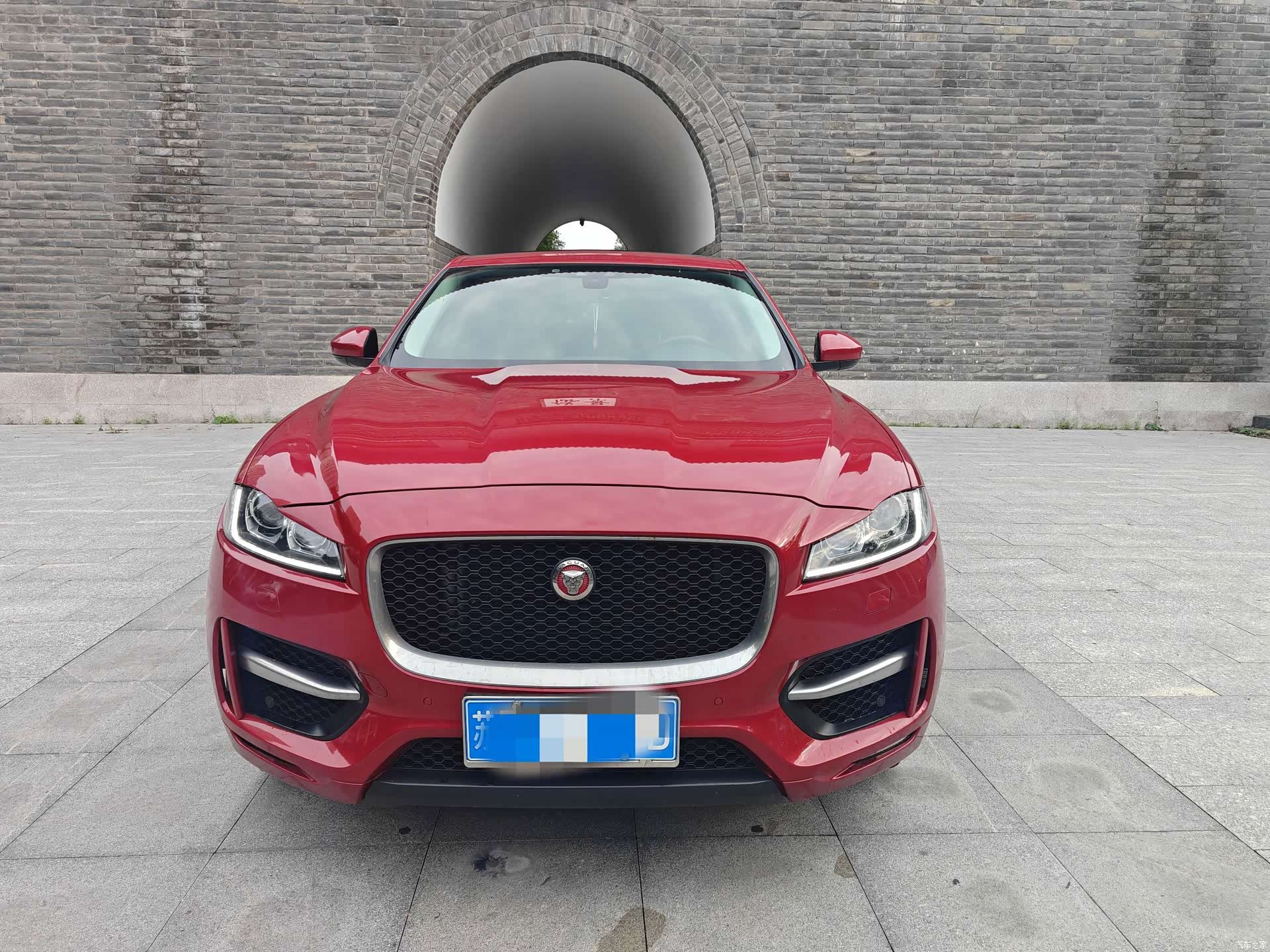 Jaguar F-PACE, 2017 2