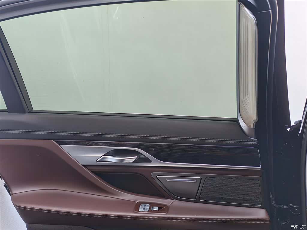 BMW 7 Series, 2016 11