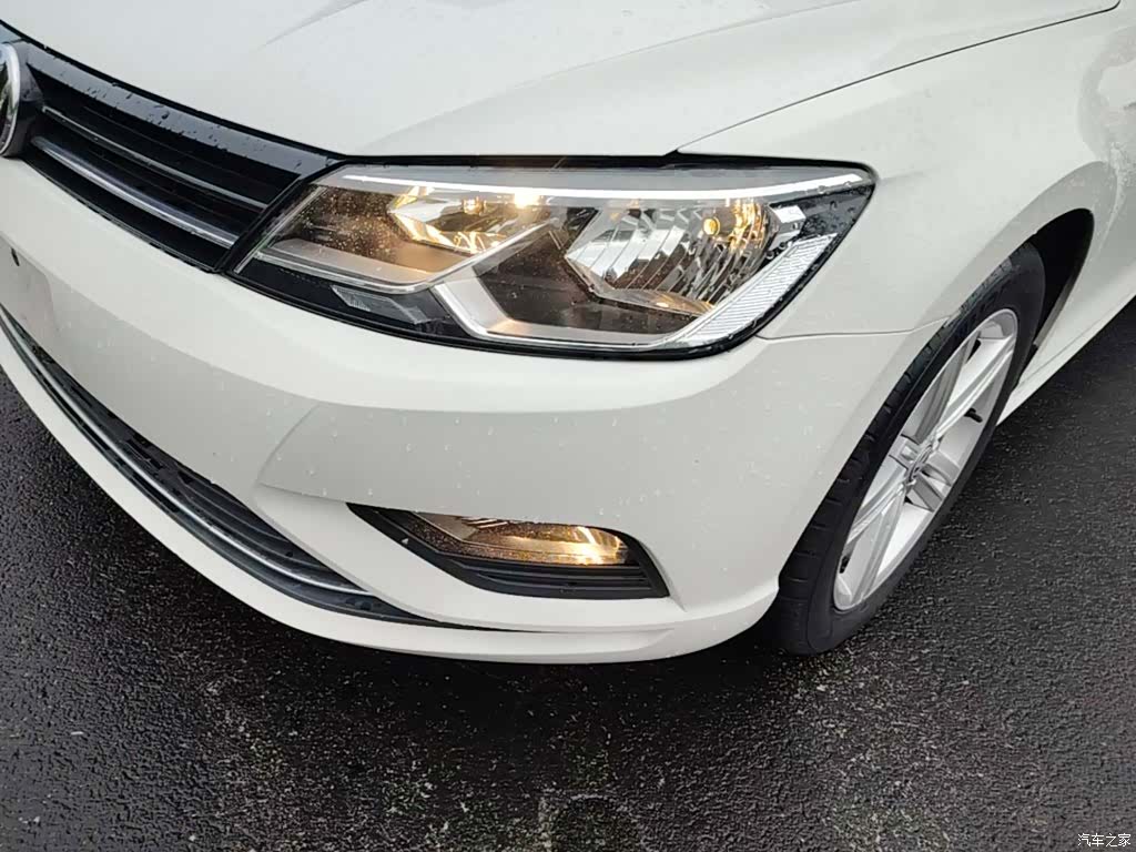 Volkswagen Lamando, 2016 24