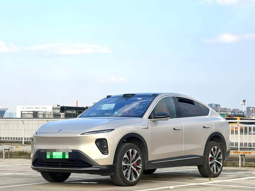 NIO EC7