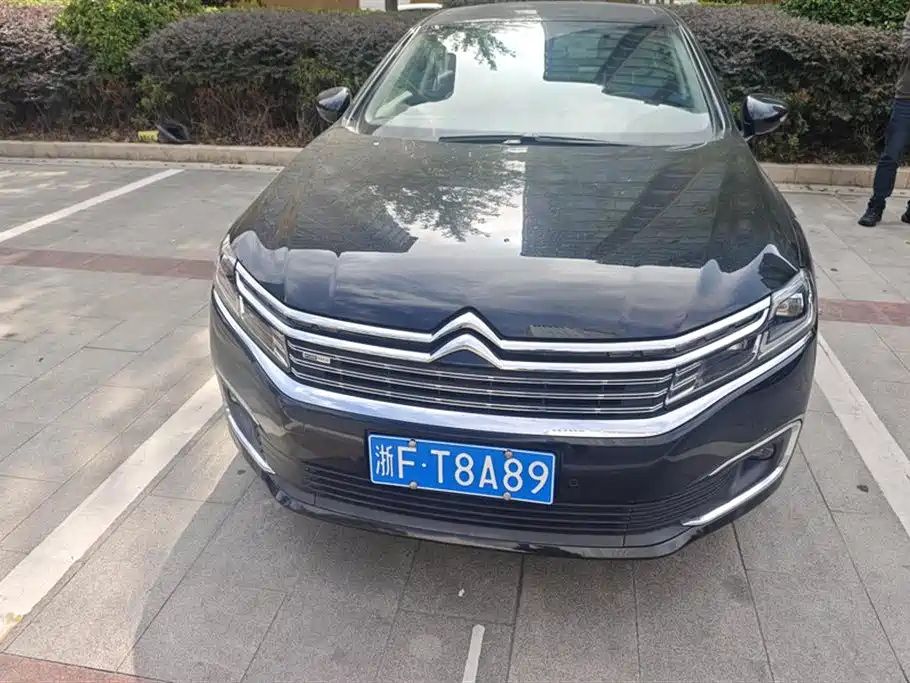 Citroen C6