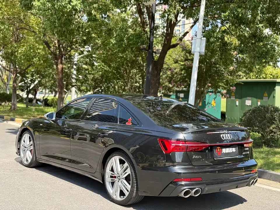 Audi S6