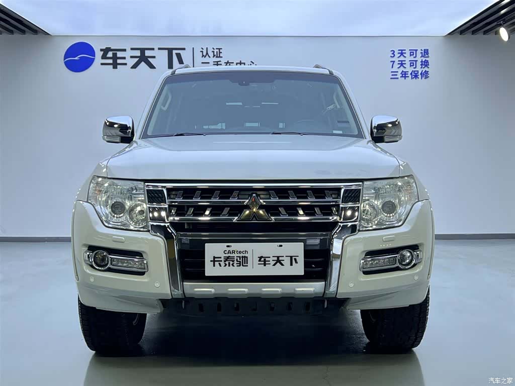 Mitsubishi Pajero, 2015 3