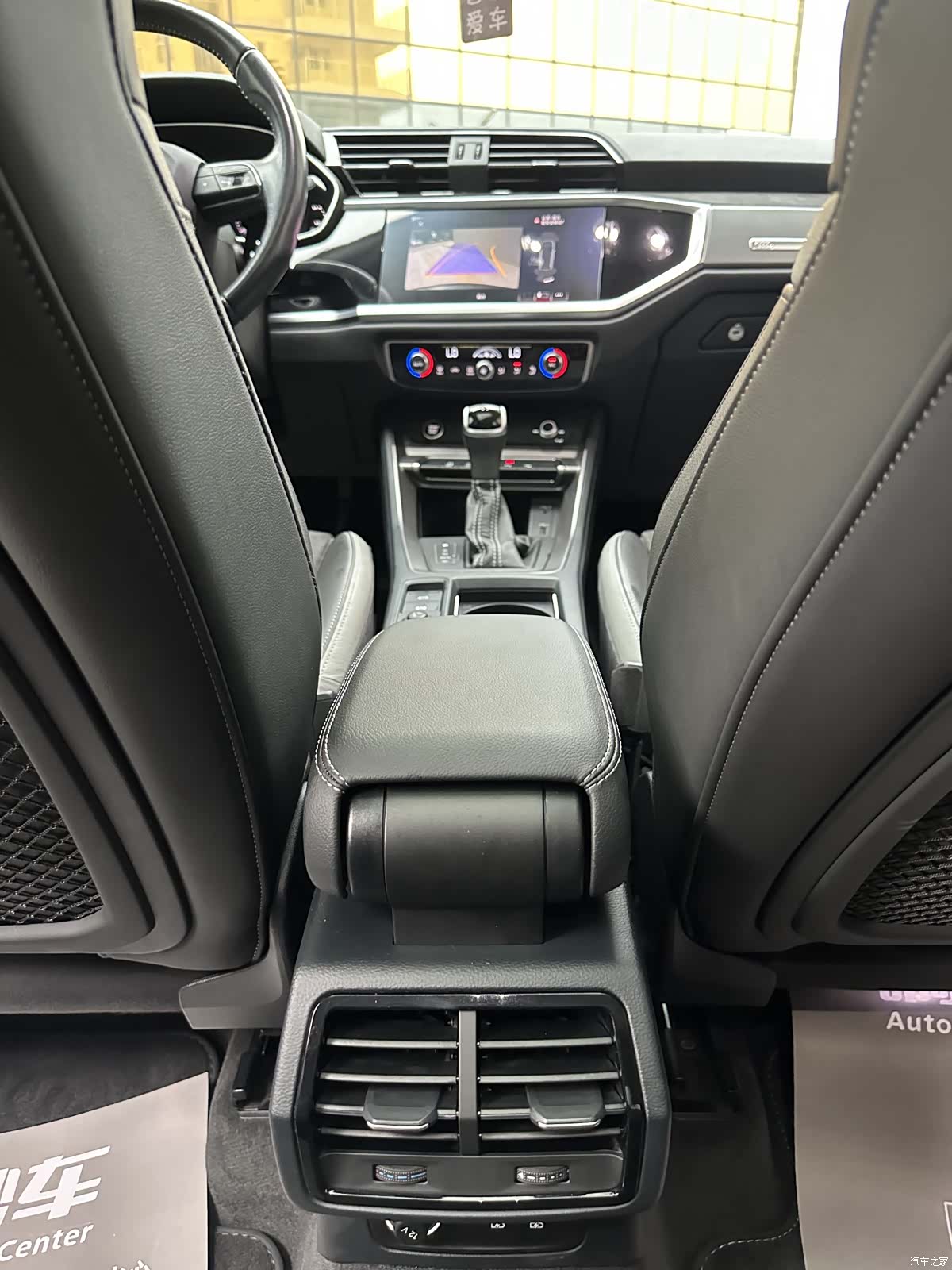 Audi Q3, 2021 11