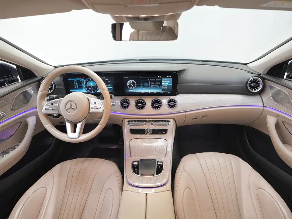 Mercedes-Benz CLS Mercedes-Benz CLS