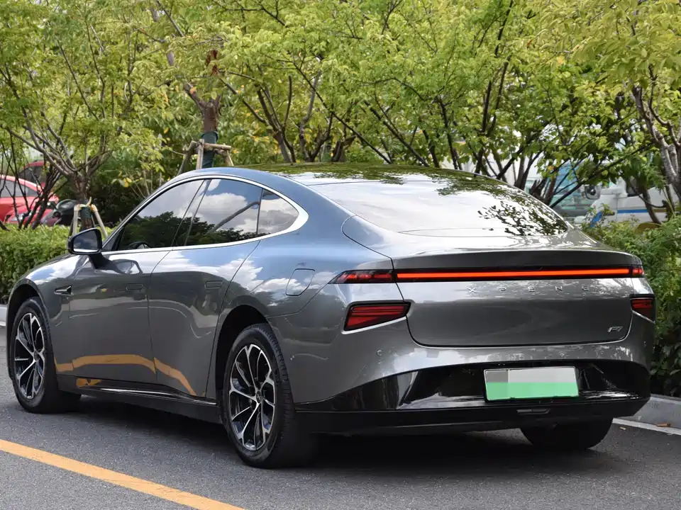 XPENG P7