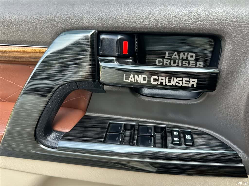Toyota Land Cruiser, 2020 25