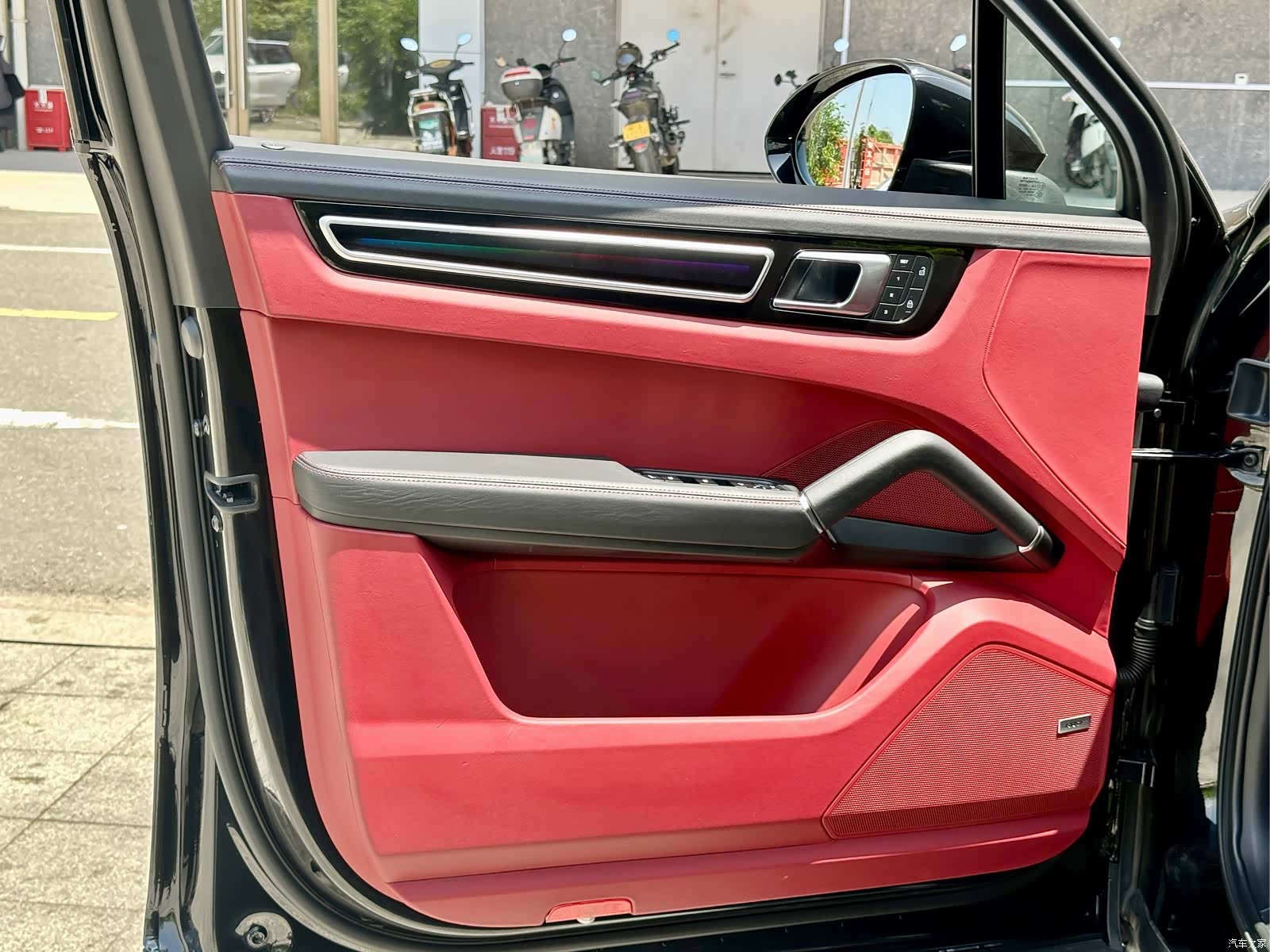 Porsche Cayenne, 2023 9