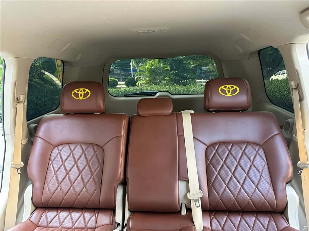 Toyota Land Cruiser, 2020 26
