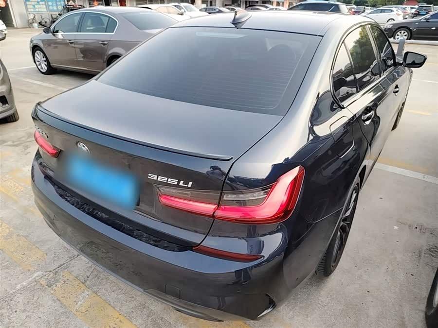 BMW 3 Series 2022, фото 7