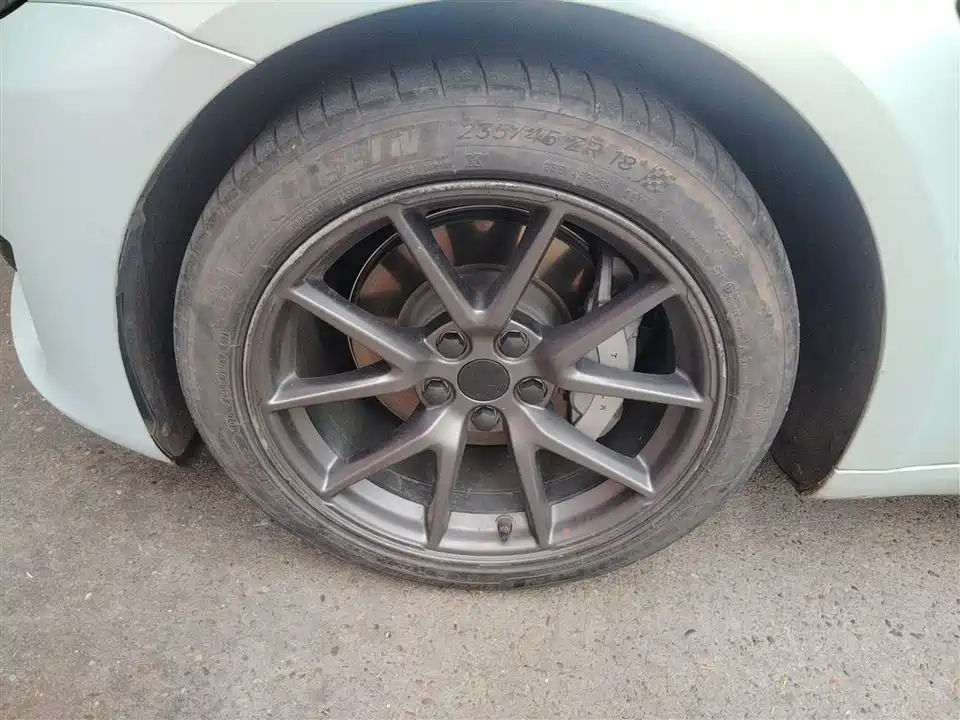 Tesla Model 3 Tesla Model 3