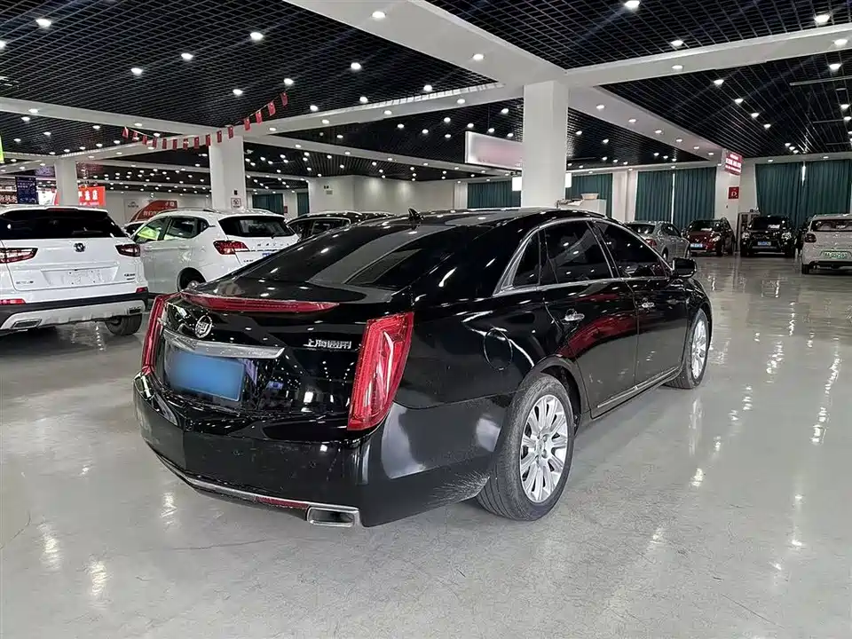 Cadillac XTS