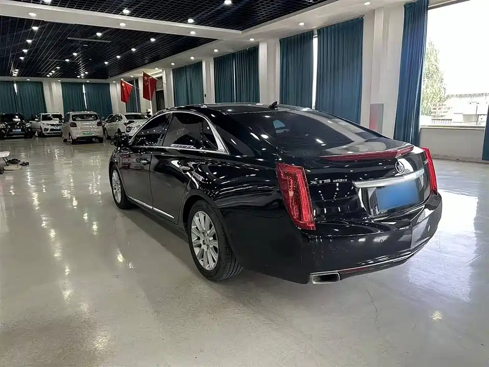 Cadillac XTS