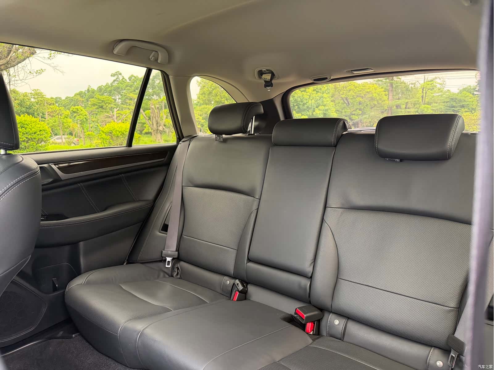 Subaru Outback, 2016 10