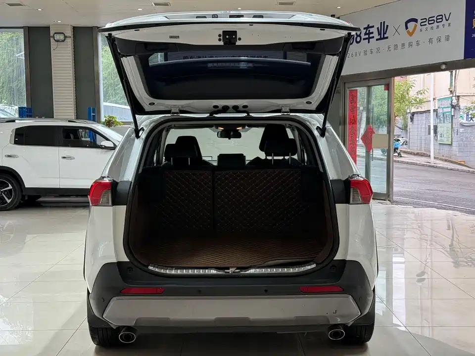 Toyota RAV4 Rongfang