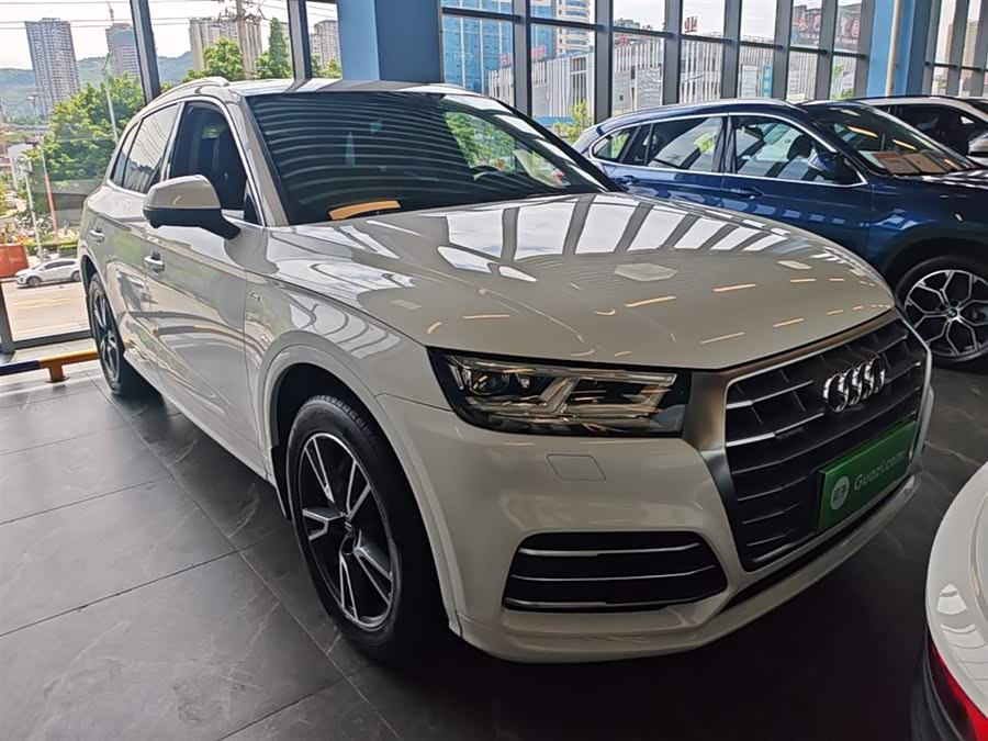 Audi Q5L 2019, фото 4