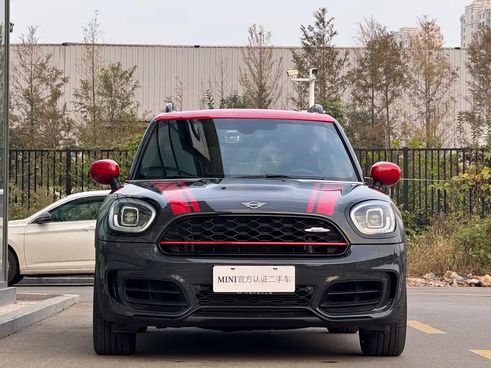 MINI JCW COUNTRYMAN