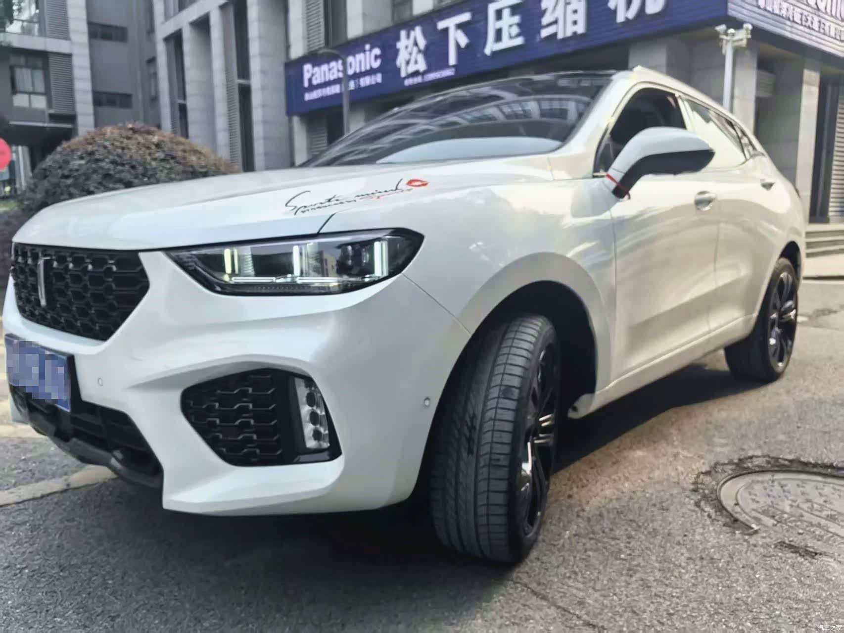 WEY VV5, 2017 1