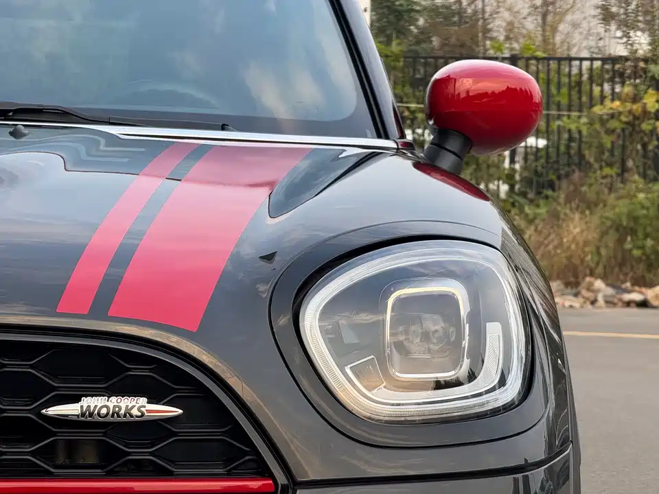 MINI JCW COUNTRYMAN
