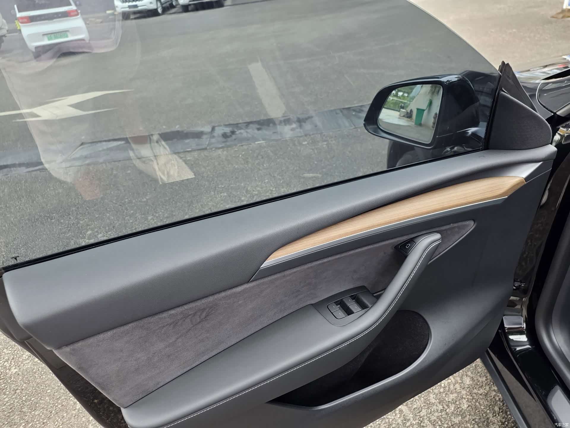 Tesla Model Y, 2021 15