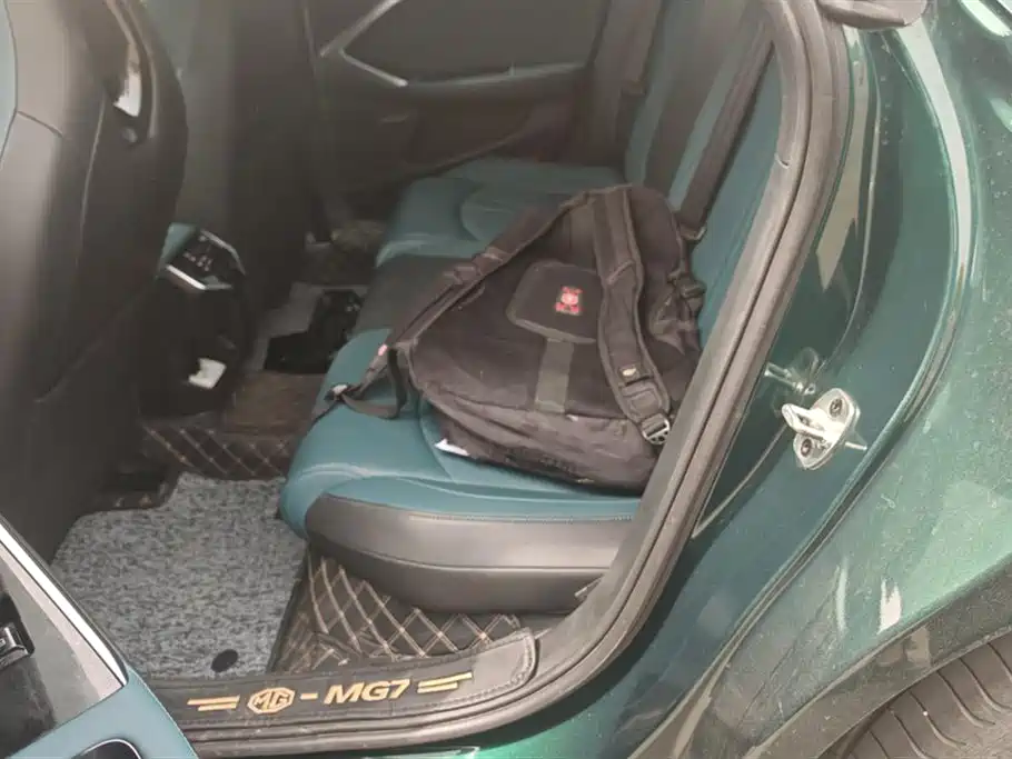 MG MG7