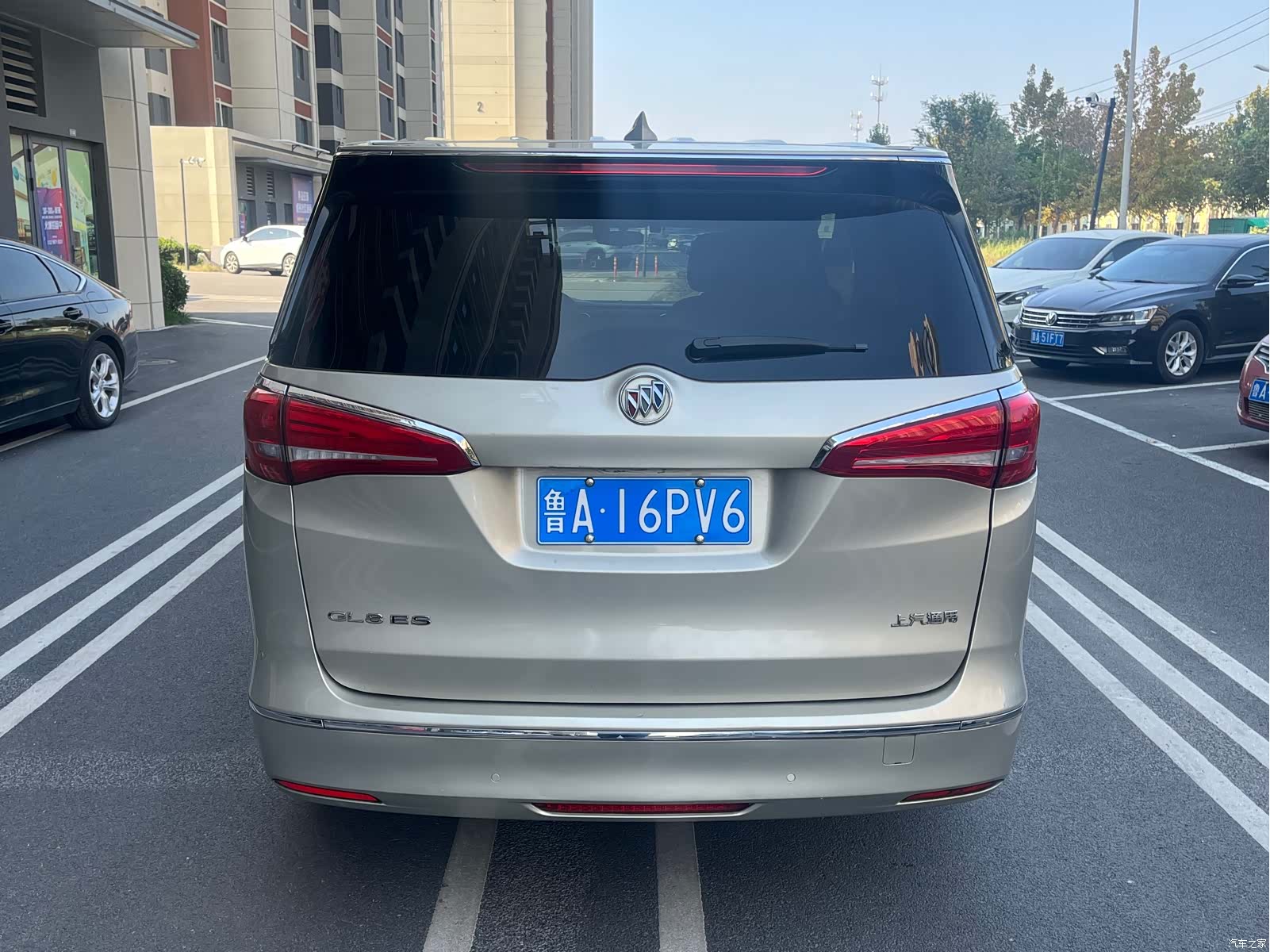 Buick GL8, 2019 4