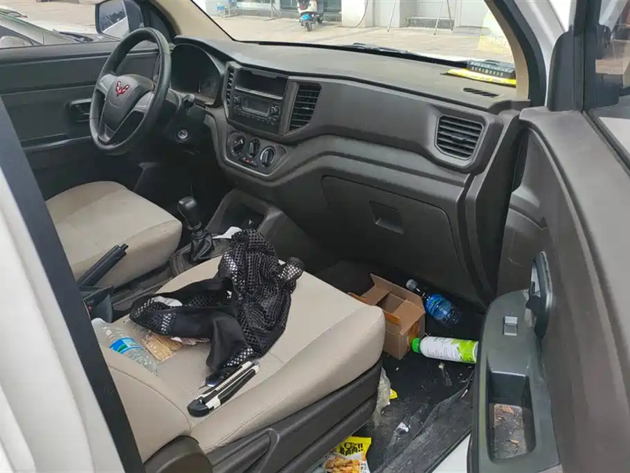 Wuling Wuling Hongguang V