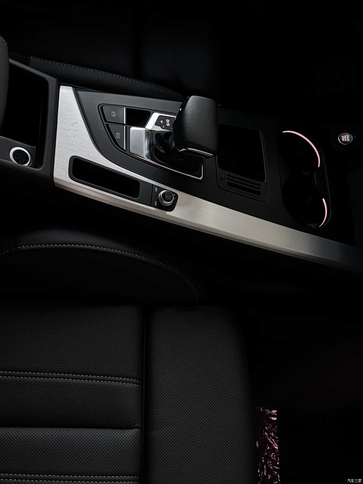 Audi A4L, 2021 11
